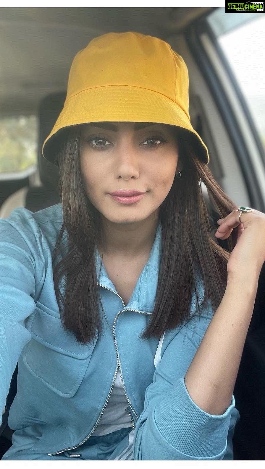 Sana Makbul Instagram - Jungle date be like … 🥲 Tag your not so interested partner/friends