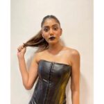 Sana Makbul Instagram - Happy 🎃 #halloween Makeup & hair @cashmakeupartistry