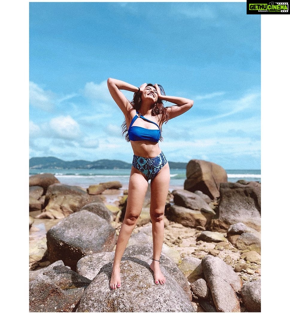 Sana Makbul Instagram - Crazily crazy for Sea❤️