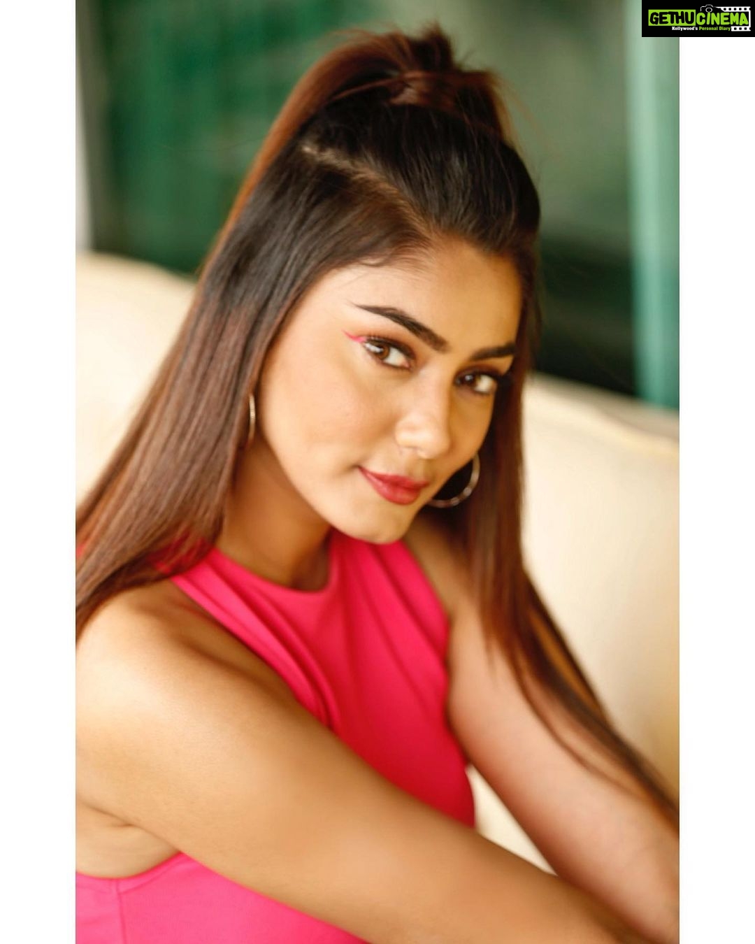 Sana Makbul Instagram - Getting in focus 🔎