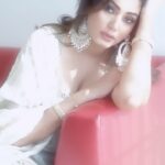 Sana Makbul Instagram – EID MUBARAK my insta fam❤️😇🌏 
Yours Masakali 🕊

Shot by @rahul.singh.143 @orionmedia.in 
Edited @amit_singh_pardeshi 
Makeup @makeupartisthudagilani 
Hair @nilamkanojia 
Outfit @jiyabyveerdesignstudio
Jewelry @meraki.mumbai
Stylist @stylebysaachivj
Team @sanzimehta777 
@nehha_o  @styledbynikinagada