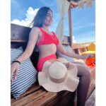 Sana Makbul Instagram - 🌺🥥