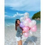 Sana Makbul Instagram - Birthdays are special, be happy, cherish the year and Welcome the new age😍 Thank you so much lovely people for your b’day wishes & blessings ❤️🤗😇 #happytotome#birthdaygirl