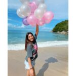 Sana Makbul Instagram - Birthdays are special, be happy, cherish the year and Welcome the new age😍 Thank you so much lovely people for your b’day wishes & blessings ❤️🤗😇 #happytotome#birthdaygirl