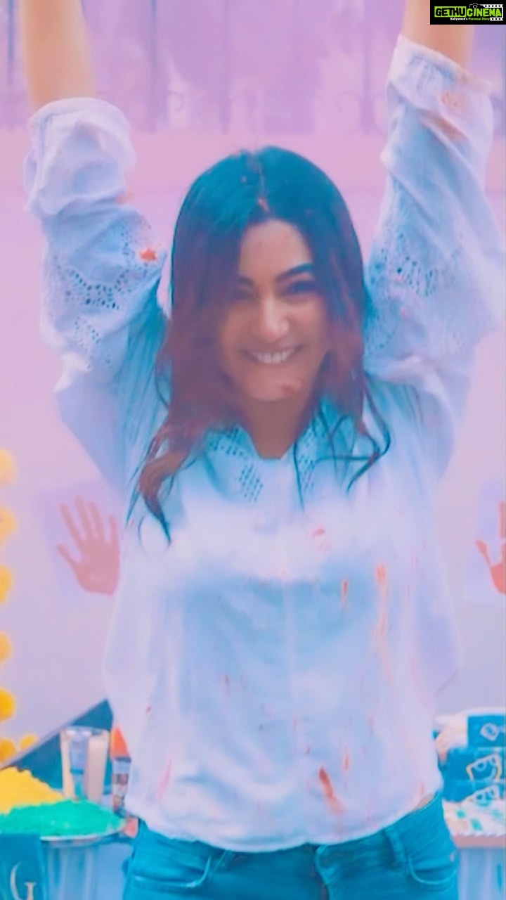Sana Makbul Instagram - Color up your life 🌈 “HAPPY HOLI”