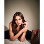 Sana Makbul Instagram - …. And what about it ? 📸 @nishankswami