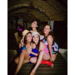 Sana Makbul Instagram - Hey pretty ladies 🥰 Pact for life “ keep smiling / laughing as always “ @mishthi_tyagi @lokhandeankita @ashitadhawan #2022