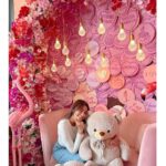 Sana Makbul Instagram - I m such a teddy bear girl 🧸