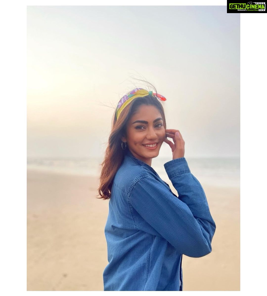 Sana Makbul Instagram - Clearer skies ☁️☁️ #2022 Malvan