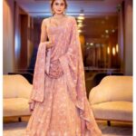 Sana Makbul Instagram - Wearing an invisible 👑 Outfit @bindaniofficial Jewellery @golecha_jewels Styled by @stylebysaachivj Assisted by @sanzimehta777 Make up @glittersbyhema Photographer @propixer #anvikikahaani#dressup#queenvibes#instapic#instagram