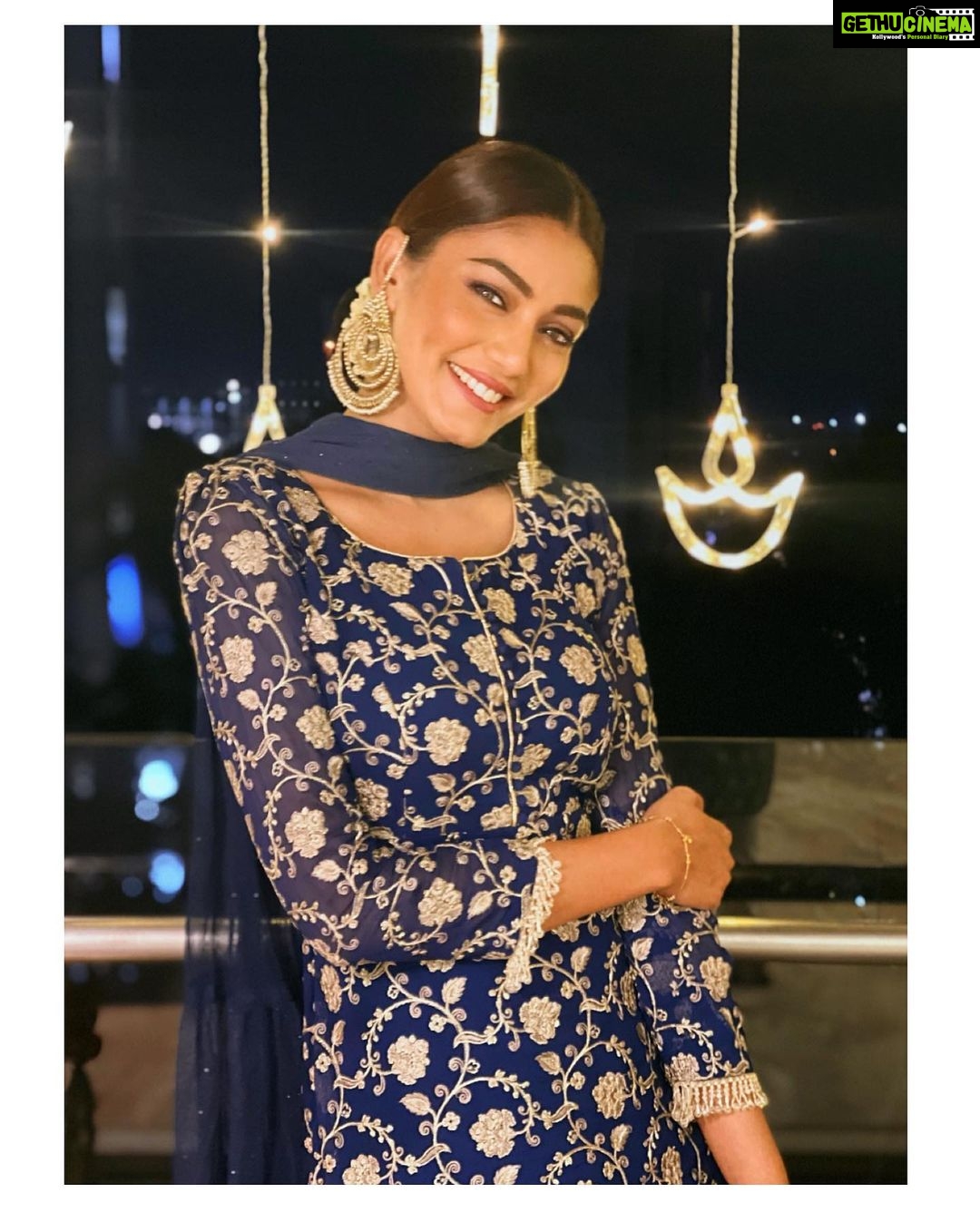 Sana Makbul - 124K Likes - Most Liked Instagram Photos