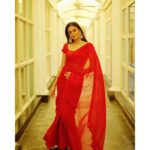 Sana Makbul Instagram - Gulaboooooooo 🌹 #inbetweentrials