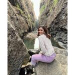 Sana Makbul Instagram - So it’s called “ Valley of shadows “ @maharashtratourismofficial #maharashtratourism#maharashtra#exploretheunexplored Sandhan Valley