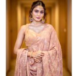 Sana Makbul Instagram - Wearing an invisible 👑 Outfit @bindaniofficial Jewellery @golecha_jewels Styled by @stylebysaachivj Assisted by @sanzimehta777 Make up @glittersbyhema Photographer @propixer #anvikikahaani#dressup#queenvibes#instapic#instagram