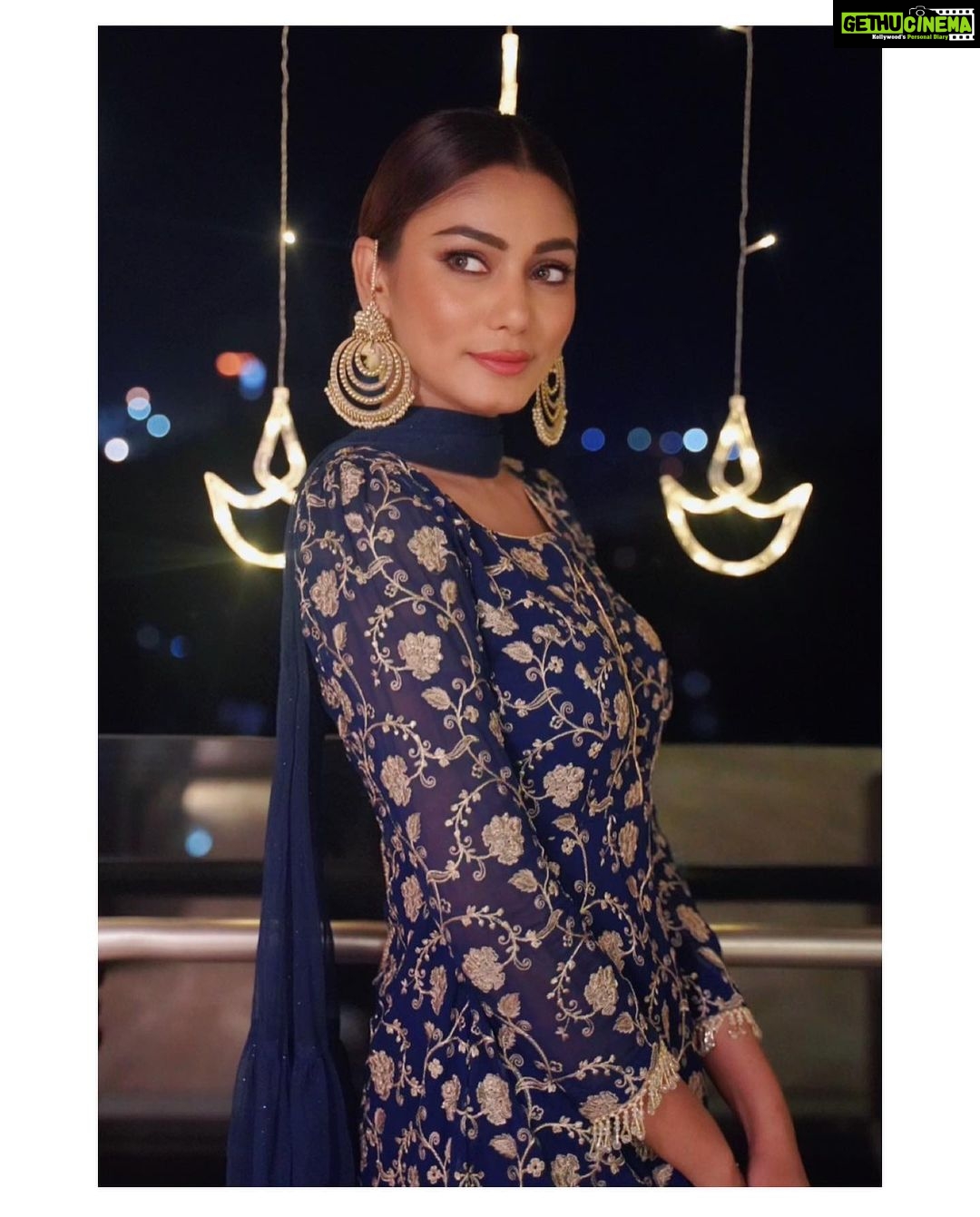 Sana Makbul - 124K Likes - Most Liked Instagram Photos