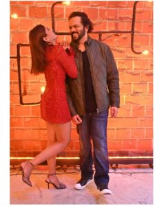 Sana Makbul Instagram - Dear Sir , @itsrohitshetty 

Thank you for the unlimited laughs, food, humorous talks, & mentoring all of us . All I want to say is “ Thank you Sir “ 
I adore you ❤️ #KKK11#thekhiladimaster#actiondirector#instagram