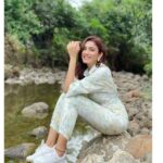 Sana Makbul Instagram - Laugh , Live & Love ❤️ @maharashtratourismofficial #flavorsofmaharashtra Outfit: @madaboutfashion_kejal Accessories @azotiique Stylist: @stylebysaachivj Assisted by: @styledbynikinagda @nehha_o #instagram#shoot#ootd#maharashtra