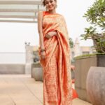 Sana Makbul Instagram – Orange glow 🍊