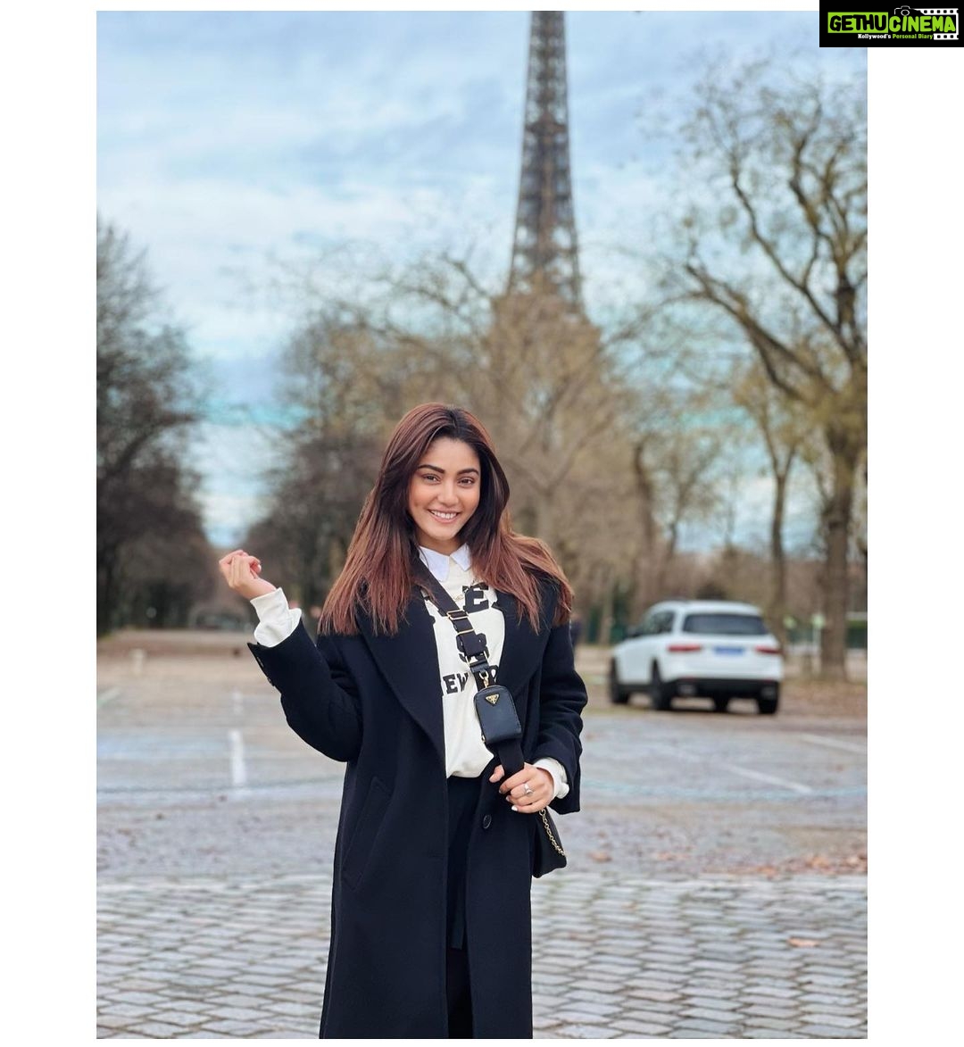 Sana Makbul Instagram - Bonjour Paris Paris, France