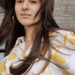 Sanjana Sarathy Instagram - The hair color magician strikes again @devsakthivel 🤩. It insisted we do dramatic hair slo-mos @vishnuvirgo thanks for the assist 📸🕶 . . . #haircolor #hairstyles #hairstyle #sanjanasarathy #vibe #instareels #instalove #vibe #positive