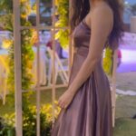 Sanjana Sarathy Instagram - Attended the most lovely wedding the last 2 days, and my heart is so full ♥️. Thank you @razak_creations for helping me out with my outfit as usual 🤩 . .earrings : @thechokersstore . #reels #reelsinstagram #hindisongs #sanjanasarathy #reelshindi #song
