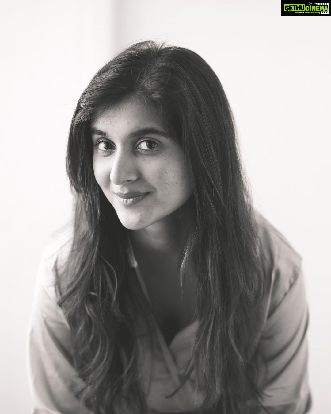Sanjana Sarathy Instagram - ‘Grow through what you go through ‘ . .Quick shutterbug moments with 📸 :@tarunkoliyot . . . #growing #evolving #peace #sanjansarathy #love #joyoflittlethings #smiling #instagood #instadaily