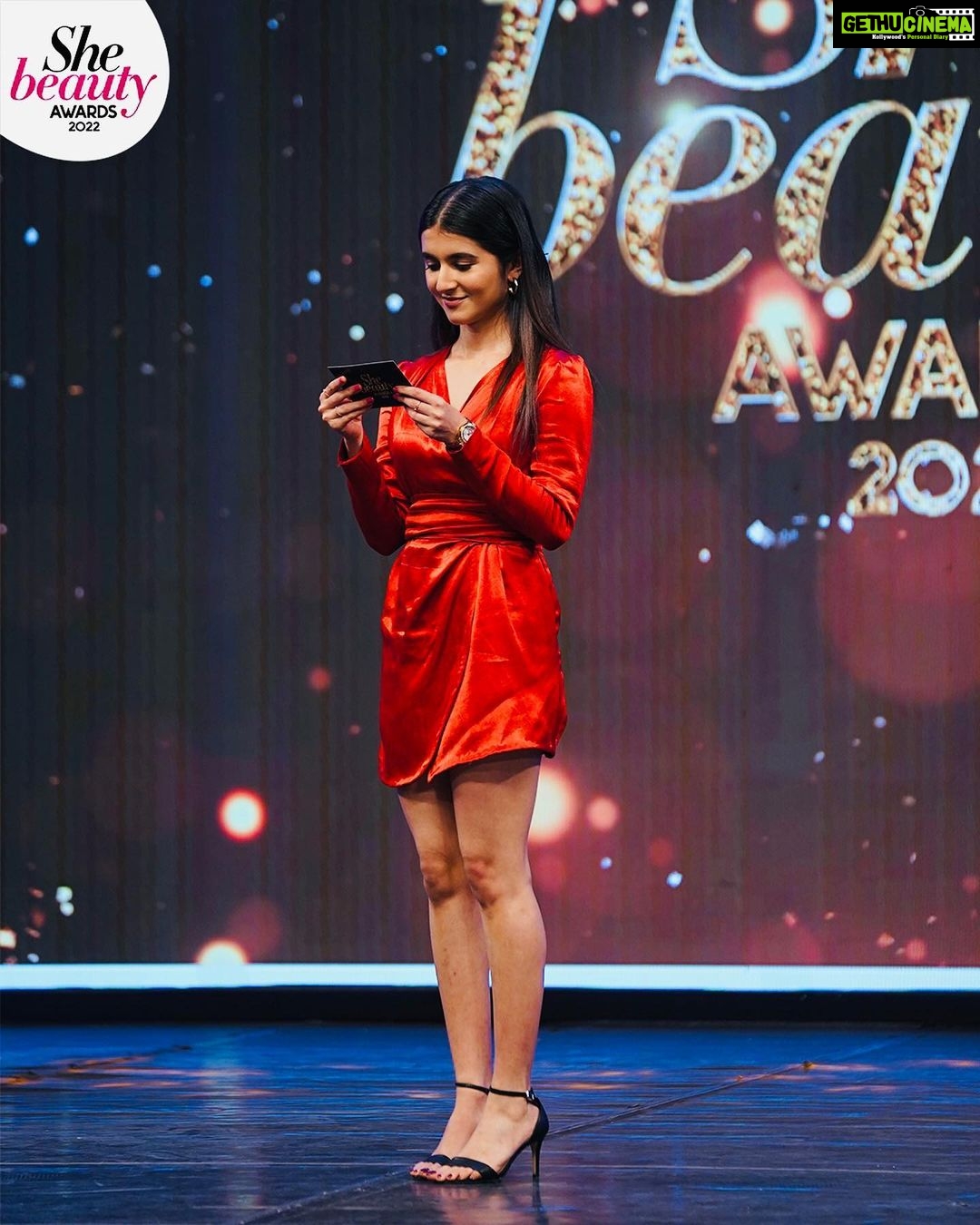 Sanjana Sarathy Instagram - Thank you @she_india thank you for having me. It was indeed a privilege ๐งฟ . Outfit by : @sameenasofficial ๐ Make up and hair : @abhiramisivakumar ๐ธ : @shadowsphotographyy . . #sheindia #shemagazine #celebratewomen #sanjanasarathy #red #positivevibes #positivity