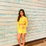 Sanjana Sarathy Instagram - The “ sanjshine “ you didn’t ask for 🌞🕶 . . My @krishikaanbalagan boo clicked this for me 💛 . . #yellow #sunshine #sanjshine #sunny #bright #holiday #lamer #throwback La Mer Dubai