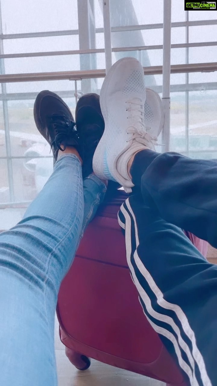 Sanjana Sarathy Instagram - ✈️. Vacay abroad after 4 years!!!! . . . #dubai #letsgo #barasti #beachvibes #vacay #holiday #selflove