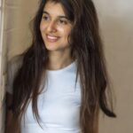 Sanjana Sarathy Instagram - Gave my glam squad an off day and tried to be a natural 10 for a day 😅 Went all #nomakeup for a change ✨ . . . #natural #stayyou #sanjanasarathy #positivevibes #manifest