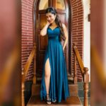 Sanjana Sarathy Instagram - 🦋. . . Designed and curated : @razak_creations .hairstyle : @puii_c_ammy . #bridesmaids #blue #sanjanasarathy #wedding #weddingbells