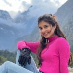 Sanjana Sarathy Instagram - Sikkim diaries ♥️✨ . . Thank youuuu @nareshagastya for patiently clicking my pictures ☺️ . . #sikkimdiaries #sikkim #travel #sanjanasarathy #instagood #instagram 🧿