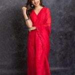 Sanjana Sarathy Instagram - Just lookin on the pink side of life 💞 . . Wearing my absolute fav : @sameenasofficial Shot by : @arunprasath_photography . . #pink #shine #sanjanasarathy #happiness #peace #positivity