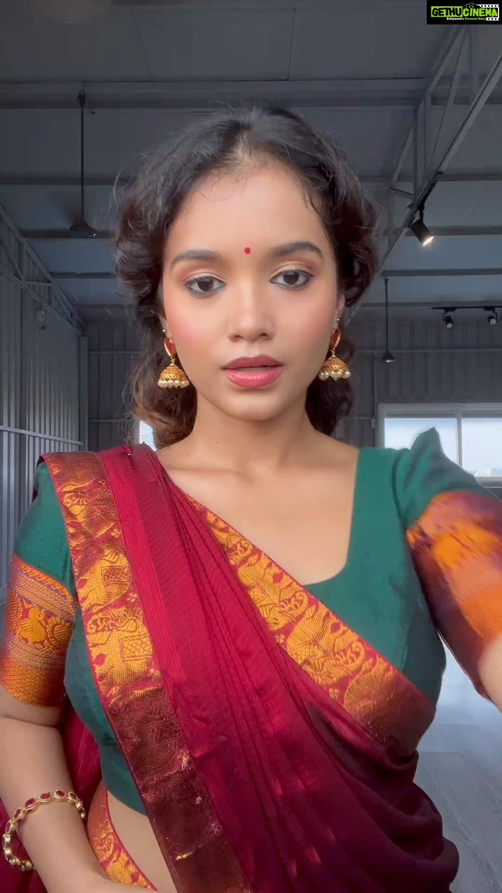Sanjana Tiwari Instagram - Caption this in தமிழ் 💕 Wearing @varsha_designstudio Hair & Makeup @hairtales.by.punithavathy #reels #reelitfeelit #tamil #tamilsong #chennai #chennaiponnu #explore #trending