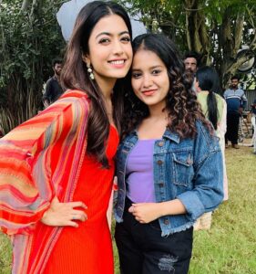 Sanjana Tiwari Instagram - Kudumbangal Kondadum Vetriii ✨🫶🏻 

Thank you for all the love you guys have been showering ❤️ #grateful 

#Varisu
