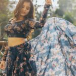 Sanjana Tiwari Instagram - 🌸🌼 Shot by @bhoopalm_official Makeup @roopa_ravi_mua Hair @makeup_with_maks Wearing @yuthikha Location @miyawakionfifth