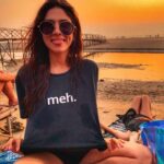 Sapna Pabbi Instagram - 20:20 🌅 M.E.H 🐽 Pestered him for 2 years and got the Tshirt! . . . 📸 👕😛 by my beautiful lazy friend @sidmo1 💘 Mandrem Beach