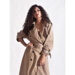 Sapna Pabbi Instagram - Meow 🐾 . . . @gary_dean_taylor @khyatibusa @manishjoshi_mannyajoshi @deepalid10 @yuti_malhotra @vidhzy_27