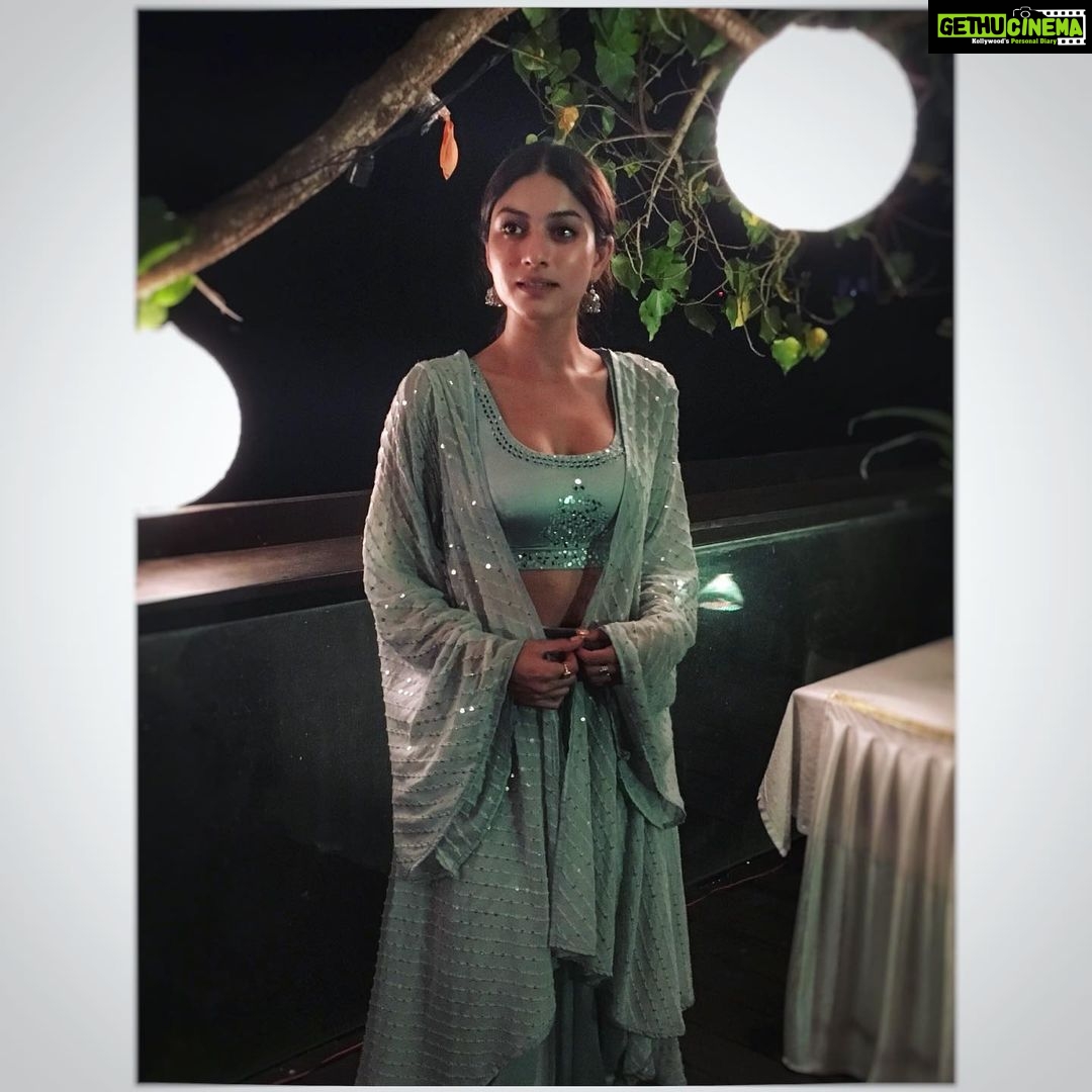 Sapna Pabbi Instagram - 🌬✨💎💡🌕⚡️🌪 🔮 styled by @lovedeepgulyani #jessiekomal #thisgoalife