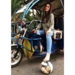 Sapna Pabbi Instagram - #BombersFC ⚽️🔥 💣 . . . . coming this June to @zee5premium @zee5 Directed by @furia_vishal 👽 💟 Bomb cast - @varun.mitra @ranvirshorey @aahanakumra @zakirhussain9 @anupsoni3 @meiyangchang @danishpandor @archisfreestyler @chainanisunil @iamsameerchand @horseshoepictures @banijayasia @kunalmshahkms Chandannagore Jagadharti Puja
