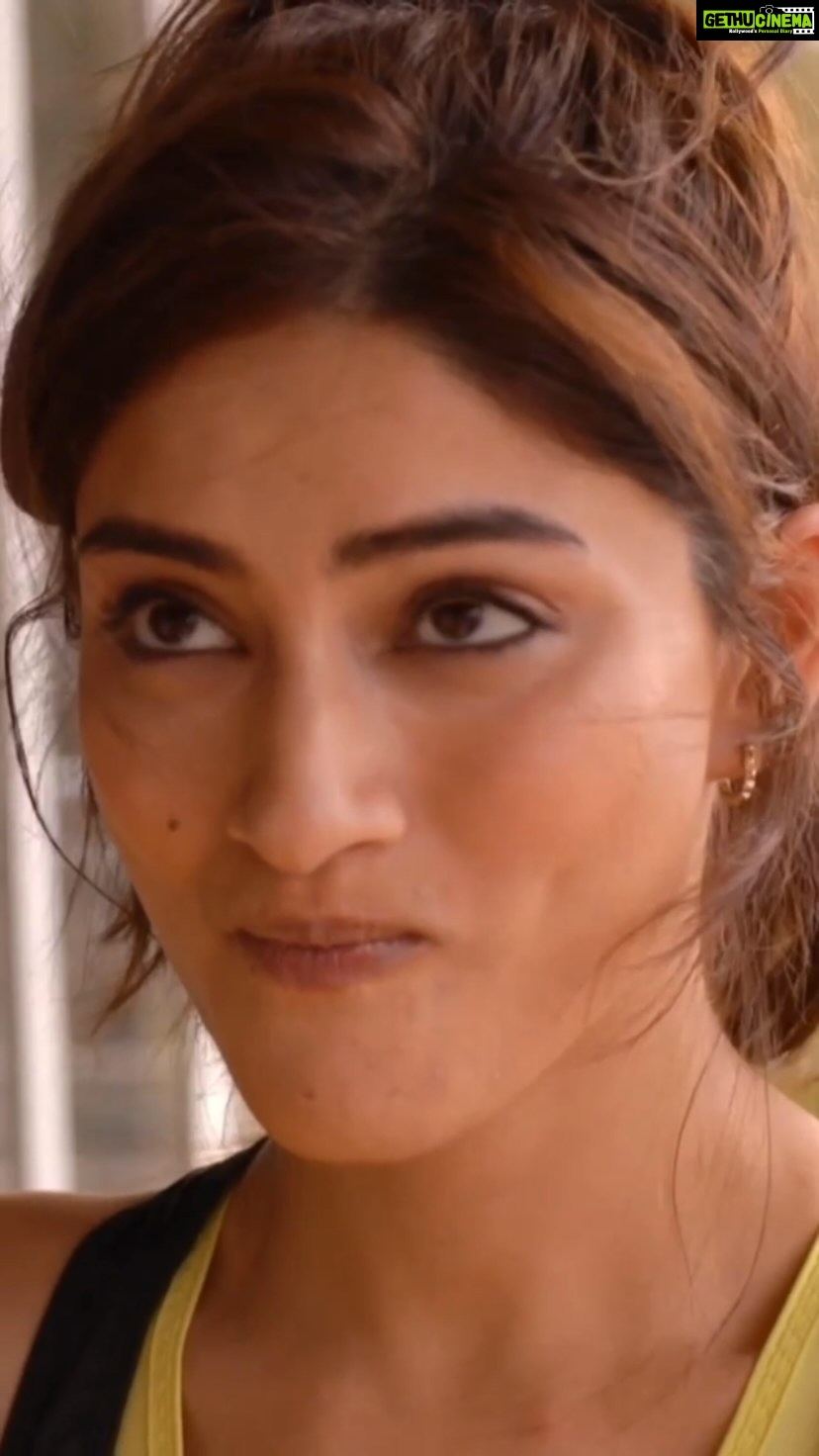 Sapna Pabbi Instagram - Thank you for making my day with this adorable video. I ❤️ U @thezoomstudios Posted @withregram • @thezoomstudios Yahaan kho bhi jaun toh mein, Kya kasoor hai mera ♥️🙈 #WCW #Reels #CuteReels #SapnaPabbi #WomanCrushWednesday #Kasoor #PrateekKuhad #Prateek #KasoorReels #KasoorPrateekKuhad #TheReunion #ReelItFeelIt #ReelKaroFeelKaro #WebSeries #FeelItReelIt #FeelKaroReelKaro #WebSeries2020 #IndianWebSeries #TheZoomStudios 💏 @sapnapabbi_sappers