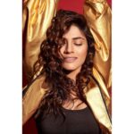 Sapna Pabbi Instagram - ‘Fly Like You Do It’ - Hot @inna ⚡️ . . Photography - @kevin.nunes.photography Styling - @khyatibusa Makeup - @manishjoshi_mannyajoshi Hair - @deepalid10 @vidhzy_27 @suraj_tiwari07