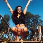 Sapna Pabbi Instagram - When she 👉🏼 @amyradastur93 tells me to pose and I do this 🤘🏽😝 #travelsisters 💖👯‍♂️