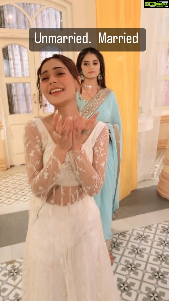 Sara Khan Instagram - #happynewyear2023 #reels #reelsinstagram #reelsvideo #reelitfeelit