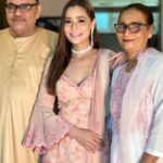 Sara Khan Instagram - Eid Mubarak ❤️ 👗 @shivamkotsav Label @shilpiguptaatelier