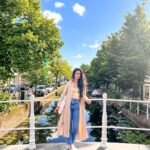 Sarah Jane Dias Instagram - ah to be on a bridge in the Netherlands with your bestie makin' them Insta dreams come true... . #traveldiaries #travelgram #travel #girlsgottatravel #netherlands . 📷 @ferraznicole