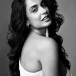 Sarah Jane Dias Instagram - protect your energy...