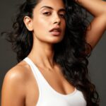 Sarah Jane Dias Instagram - you know what i mean?