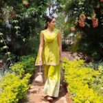 Sarah Jane Dias Instagram - suit suit