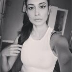 Sarah Jane Dias Instagram - graphic . @danica_drego #graphicliner #blackandwhite